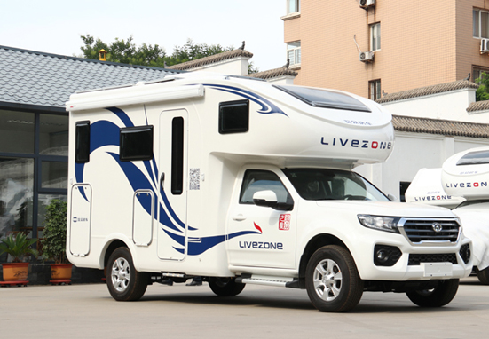 一家四口出行，這款房車非常合適